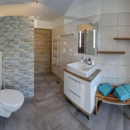 Gamsknogel Mit Privatem Pool Und Whirlpool شاليه انزل