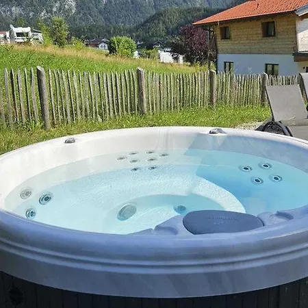 شاليه Gamsknogel Mit Privatem Pool Und Whirlpool انزل